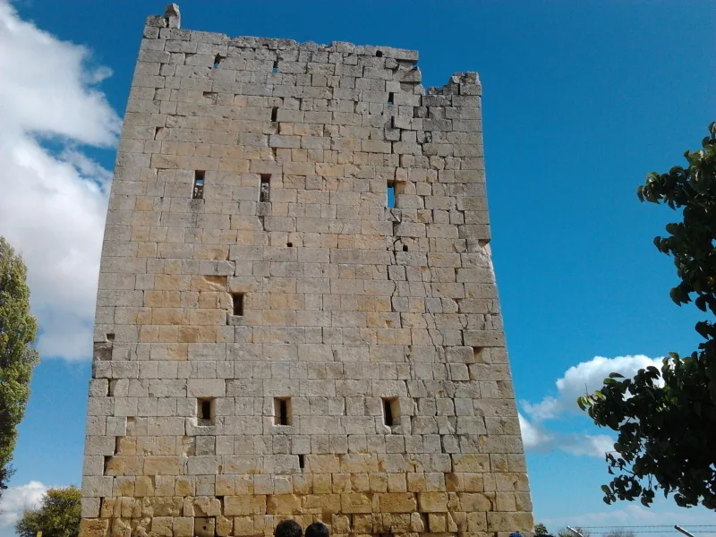 Uzuncaburç (Diokaisareia) — le temple de Zeus Olba à Mersin